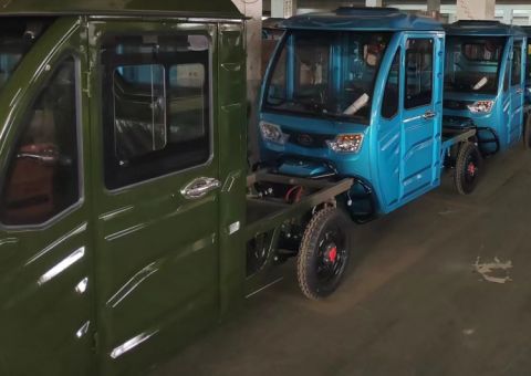 Трицикл грузовой GreenCamel Тендер D1500 (60V 1000W) кабина, понижающая