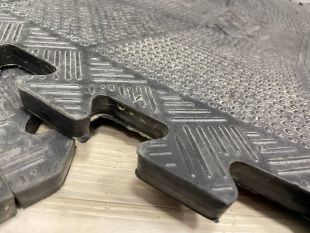 Коврик резиновый 400х400х12 черный